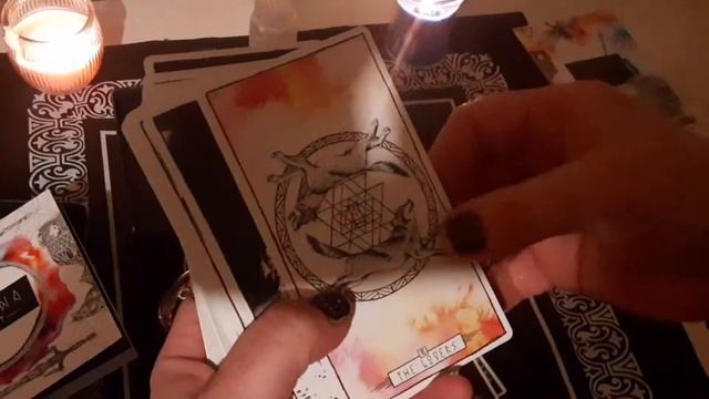 Lumina Tarot Unboxing смотреть онлайн