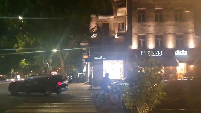 Вечерний Ереван/ Каскад/Проспект и я иду смотреть онлайн