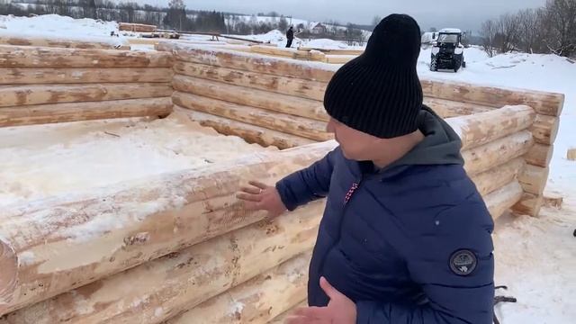 какой сруб лучше: из под топора или пилы?