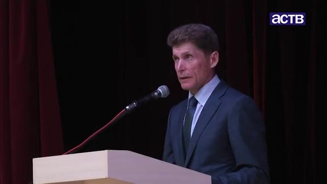 Множество проблем на встрече с главой региона озвучили жители Шикотана смотреть онлайн