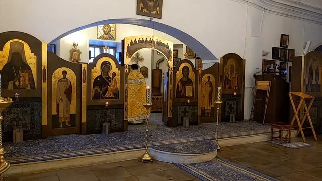 Предпразднство Введения во храм Пресвятой Богородицы. Прп. Григория Декаполита. Свт. Прокла.