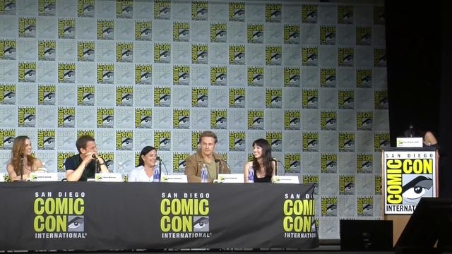OUTLANDER PANEL(Complete) | 2017 SDCC | Sam Heughan, Caitriona Balfe and more! смотреть онлайн