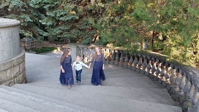БЕРЕГИТЕ СЕМЬЮ ! Новая песня о семье !