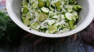 Нежинский салат на зиму. Рецепт приготовления салата из огурцов на зиму