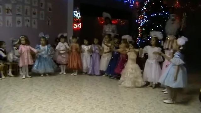 Новогодняя ёлка 2011! Детский сад  11 Якорёк группа Сказка
