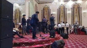 Туй дар Шахри Исфара"Шохон"