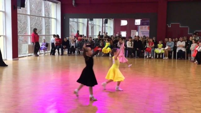 Наш первый турнир по бальным танцам Таганрог 19 марта 2023 смотреть онлайн