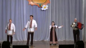 Народный коллектив ШУРЫ МУРЫ. Выход под гармонь