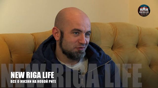 Видеоотзыв - жители о посёлке Британика на Новой Риге. Личный опыт смотреть онлайн