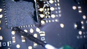 Microsoldering: 820-3332 2012-Early 2013 Retina A1398 Signature Fault Repair U8900 Touchup