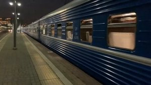 Отправление ЧС7-233 с фирменным поездом N55/56 «Сож» Москва - Гомель