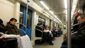 Арбатско-покровская линия ст. Смоленская-киевская на метро поезде оке