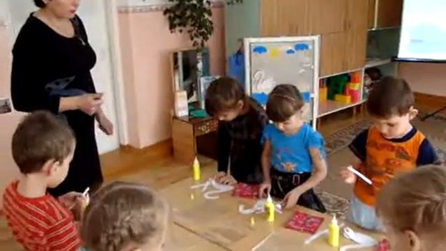 Аппликация "Лебедь" смотреть онлайн