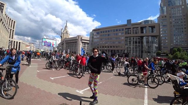 МОСКОВСКИЙ ВЕЛОФЕСТИВАЛЬ 2023 на OUTLEAP RIOT PRO ТЕСТ ДРАЙВ ЛУЧШИЙ ВЕЛОСИПЕД 2023 смотреть онлайн