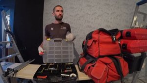 Инструмент мастера по установке натяжных потолков