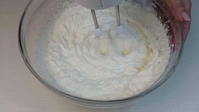 MILLEFOGLIE con pasta sfoglia, CREMA DI MASCARPONE  E FRAGOLE🍓 FACILISSIMA SENZA UOVA,SENZA COTTURA