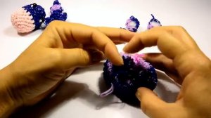 Ослик из резинок Лумигуруми Rainbow Loom часть-2