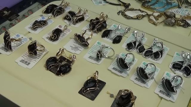 Балтийское Золото. Балтийские Узоры. Янтарь. Гагат. Оникс. Нефрит. смотреть онлайн