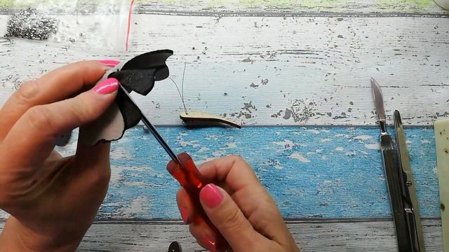 Оригинальное украшение из кожи. Процесс изготовления. смотреть онлайн