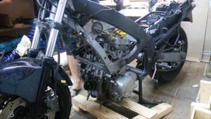 Установка двигателя ZZR 400 [с ошибками]