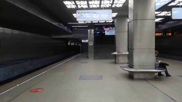 Станция метро "НОВОПЕРЕДЕЛКИНО"