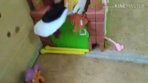 Обзор ДЕРЕВЯННОЙ конюшни для schleich (Я вернулась))