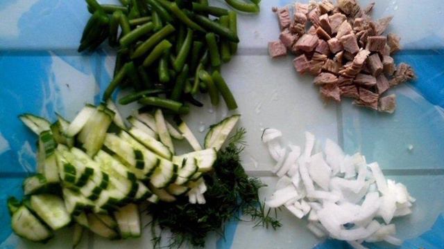 Салат со стручковой фасолью и говядиной