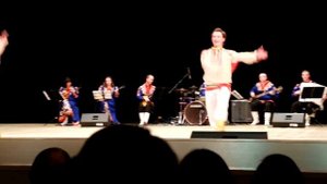 Ансамбль русского танца «Огоньки» (Барнаул) Фрагмент 2 выступления