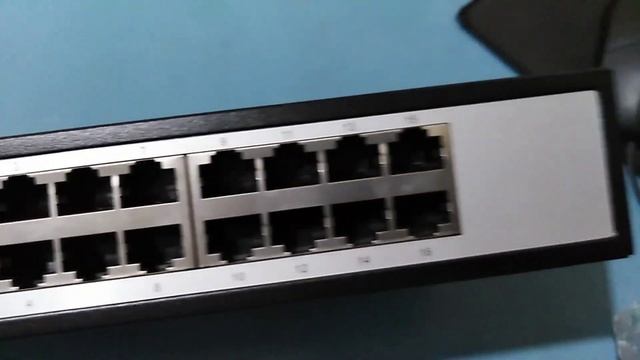 D-LINK DES-1016D 16-Port Fast Ethernet Unmanaged Desktop Switch смотреть онлайн