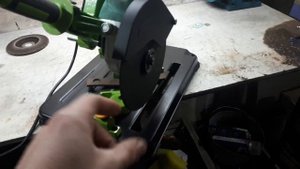 Стойка для болгарки с протяжкой