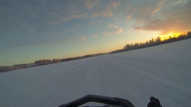 поездка на снегоходе на рыбалку смотреть онлайн