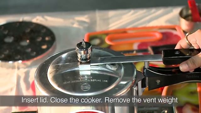 Removing stains in a Hawkins Aluminium Pressure Cooker смотреть онлайн