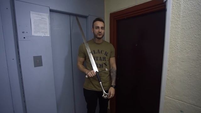 С Мечом Арагорна по Москве. День с Подписчиком! смотреть онлайн