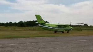 Взлёт нового самолёта ТР-410. Аналог L-410