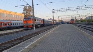 Поезда на вокзале Великого Новгорода и на платформе Менделеевская 22 мая 2022 года