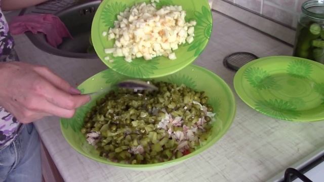 Салат "Оливье" или "Зимний салат"
