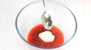 ПРОЩЕ ПРОСТОГО - ТОРТ ЖЕЛЕ С КЛУБНИКОЙ. Вкусный желейный торт с бисквитом и муссом.