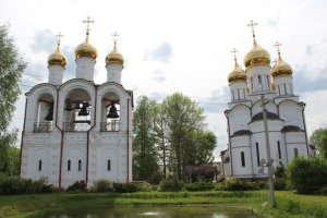 Звенят колокола по всей России