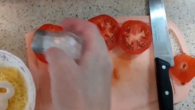 Быстрая закуска  "Помидоры с сыром"