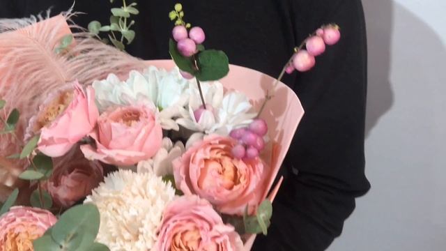 Сборный букет из цветов «Коралл» - www.dobro34.ru смотреть онлайн