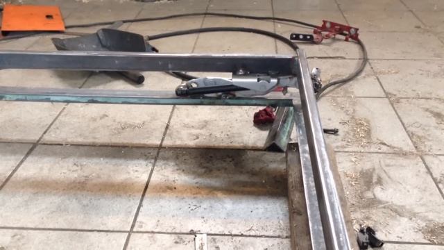 Ляда-мега крутая дверь в подвал. смотреть онлайн