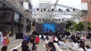 Пешеходная экскурсия Бангкок, Таиланд - Площадь Сиам в выходные дни.