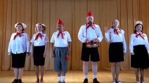 Последний звонок 11 классы 2021 РАДУЖНЫЙ ХМАО.mp4