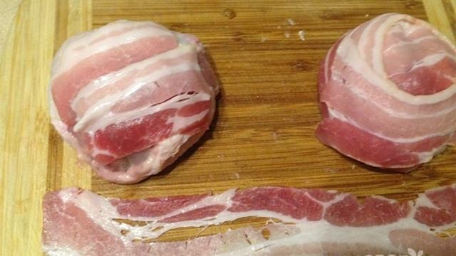 Куриный колобок с грибной начинкой