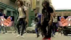 Каждый день я засовываю огурец в жопу!