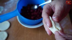 Как делать вареники с вишней? Готовим тесто для вареников?