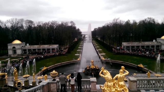 Открытие фонтанов в Петергофе