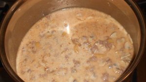 Паста с фаршем и грибами