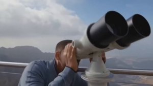 Уилл Смит (смех, бенокль)