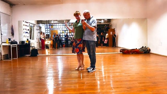 20230401 P1260168-теневые объятия, виды прогулок смотреть онлайн